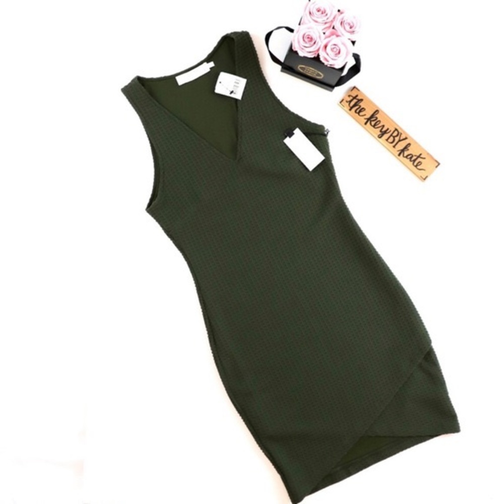 NWT ASTR Green Bodycon Sleeveless Mini Dress - Picture 2 of 6